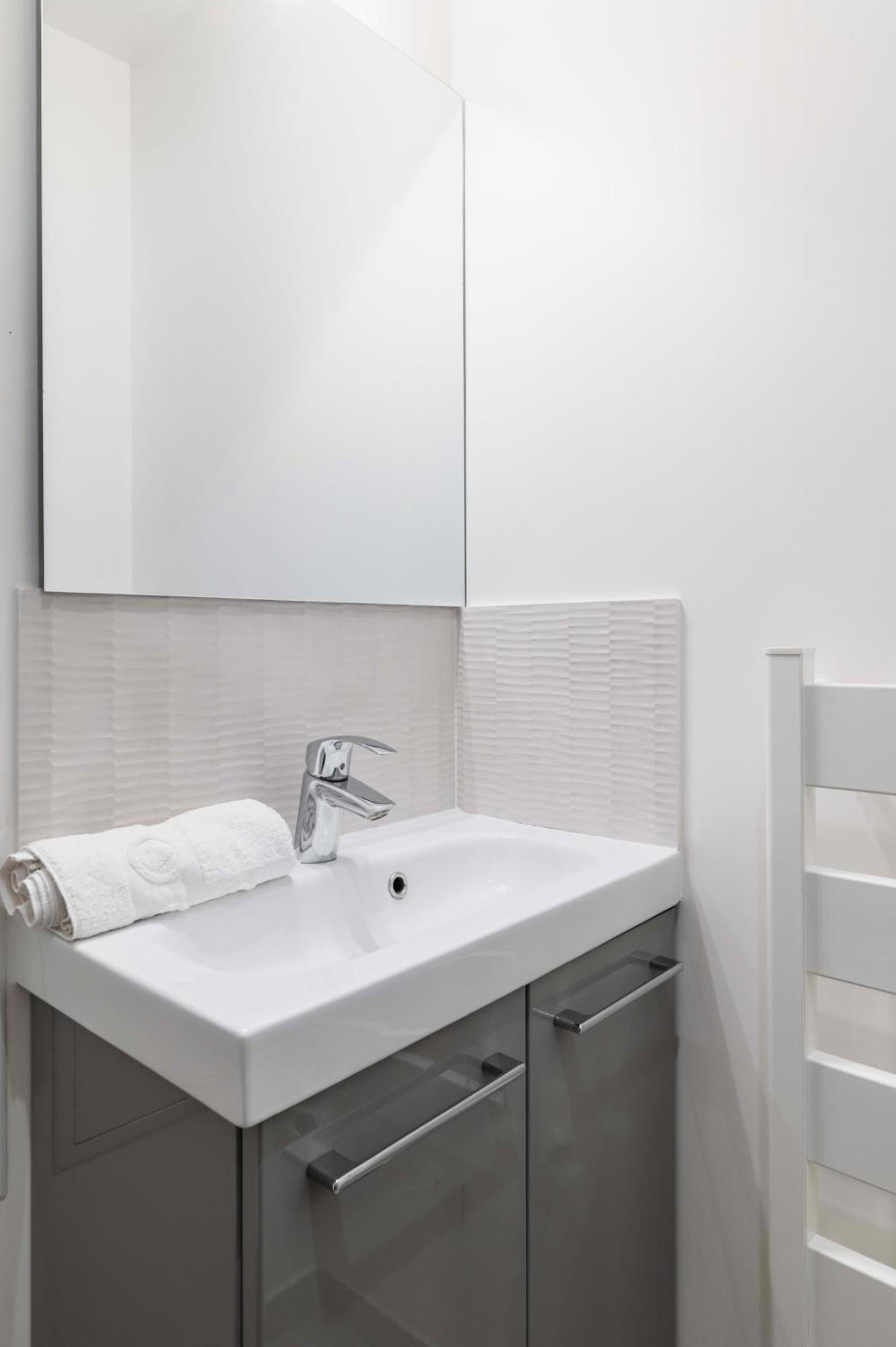 شقة 2 Pieces Renovee A Neuf Paris 5 - 4P - Flat-Guest المظهر الخارجي الصورة