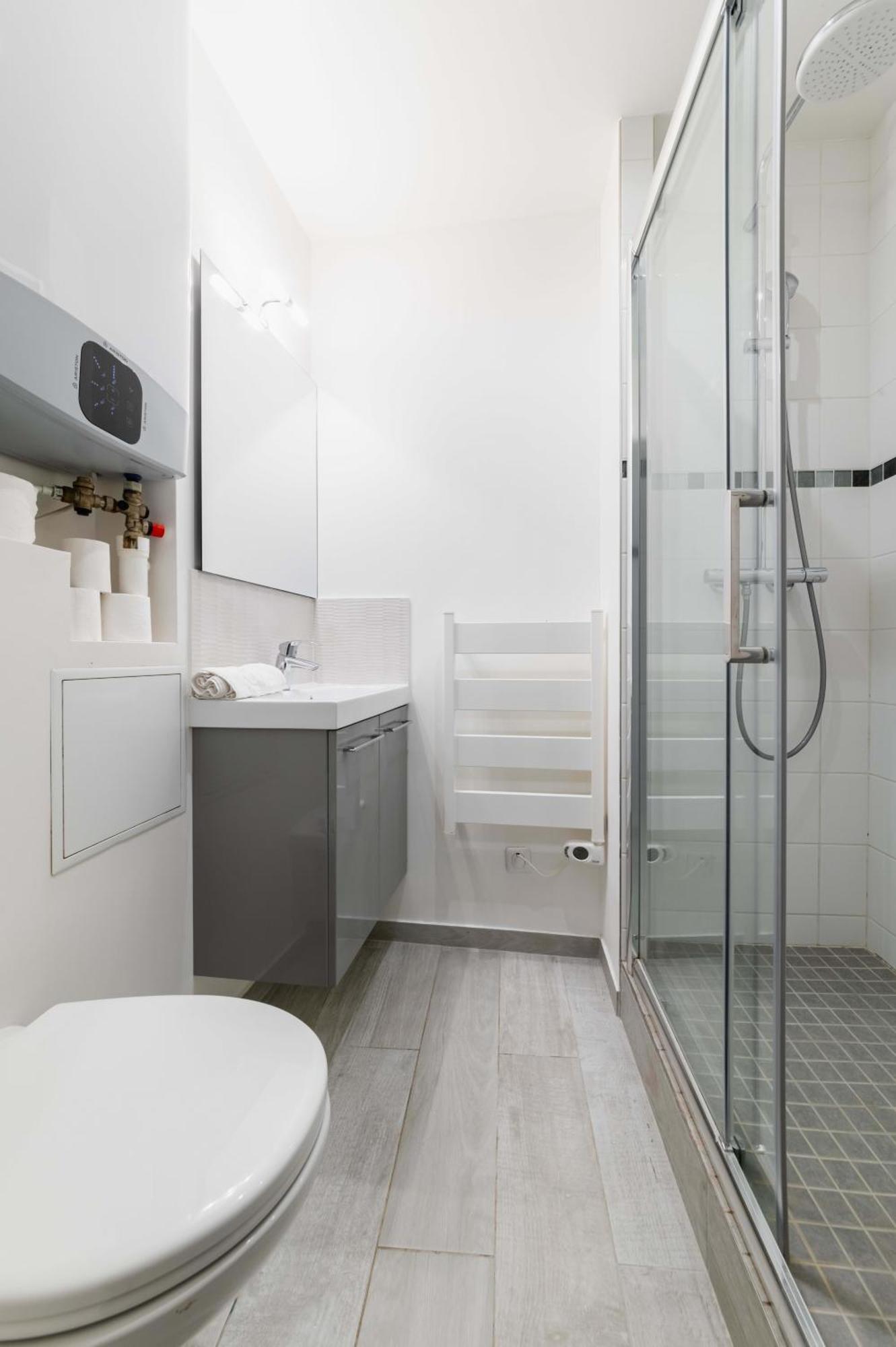 شقة 2 Pieces Renovee A Neuf Paris 5 - 4P - Flat-Guest المظهر الخارجي الصورة